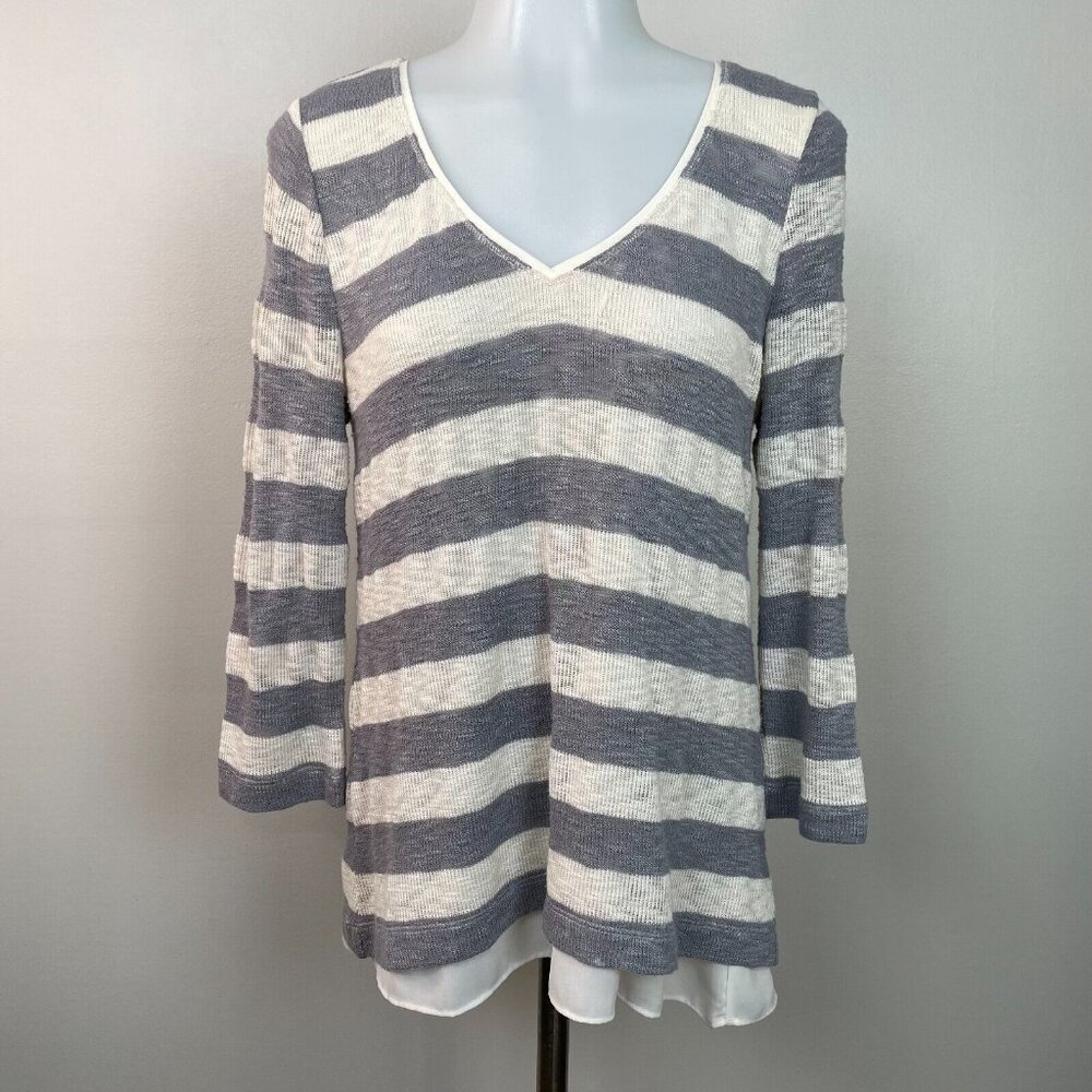 White House Black Market Sweater Small‎ Layered Split Back Gray Striped V-Neck